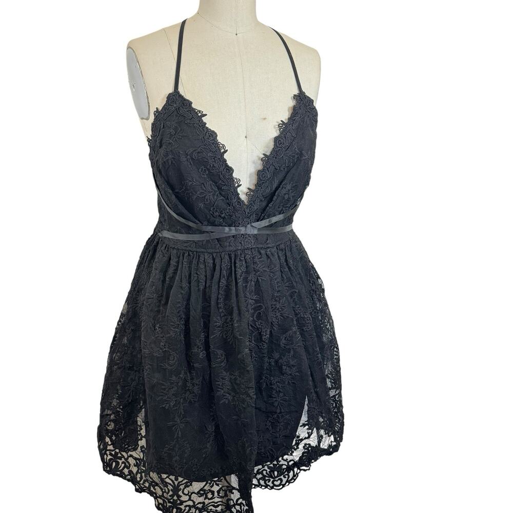 NEW Maniju Lulus Romantic Interlude Black Embroidered Lace Skater Dress Medium - Picture 7 of 16